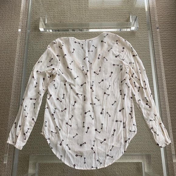 Hinge Key Blouse - Picture 2 of 4